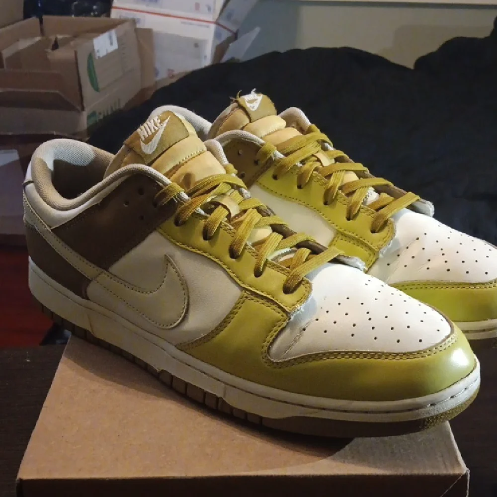 Nike Dunk Low Retro "Bronzine" (2024) Mens SZ 13 EUC - Picture 3 of 9